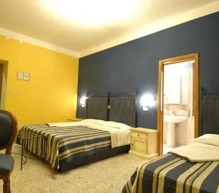 Ede & Trekking Hotel 3*